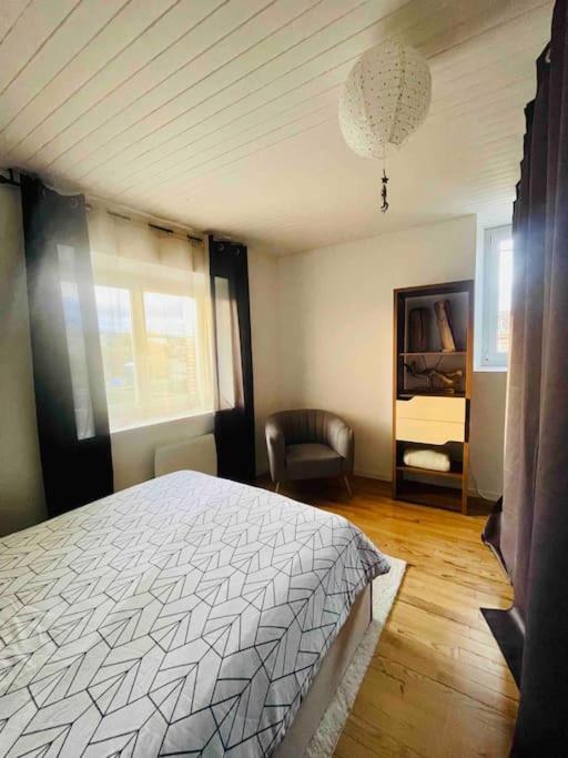 Agreable Maison De Village Avec Balcon
