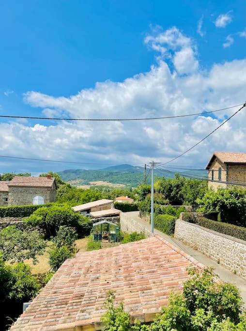 Agreable Maison De Village Avec Balcon Roiffieux