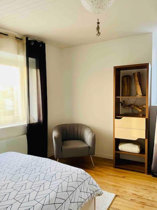 Holiday home Agreable Maison De Village Avec Balcon *